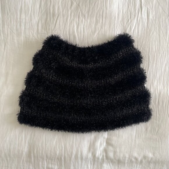 Black Fuzzy Caplet / Shrug - Picture 6 of 6